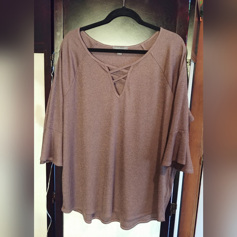Peace & Pearls Casual 3/4 Bell Sleeve Mauve Pullover Top EUC 1X